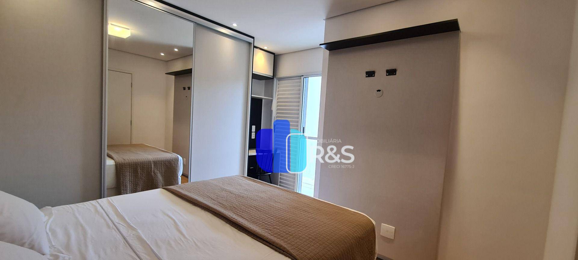 Apartamento à venda com 2 quartos, 70m² - Foto 19