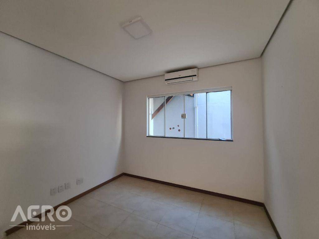 Casa de Condomínio à venda com 3 quartos, 258m² - Foto 7