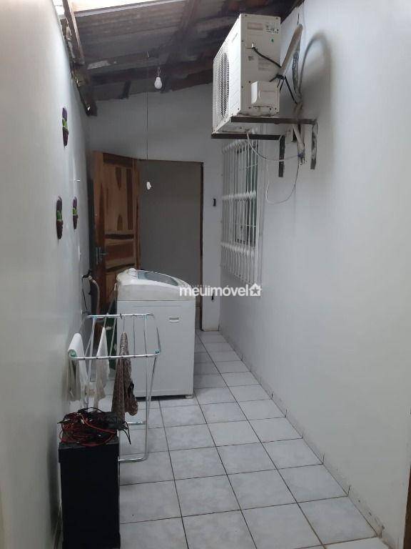 Casa à venda com 3 quartos, 200m² - Foto 10