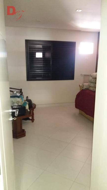 Apartamento à venda com 3 quartos, 160m² - Foto 10