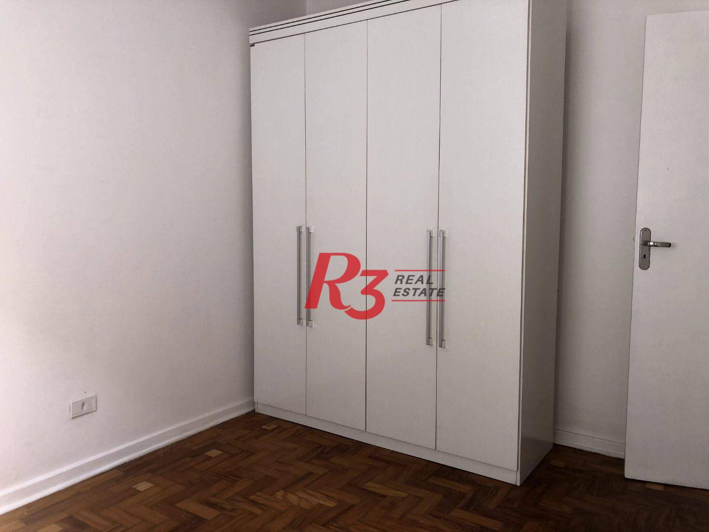 Apartamento para alugar com 3 quartos, 131m² - Foto 12