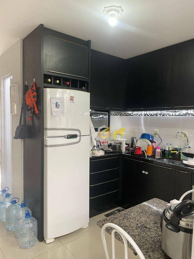 Sobrado à venda com 2 quartos, 85m² - Foto 4