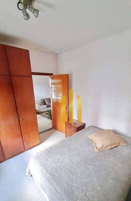 Sobrado à venda com 3 quartos, 300m² - Foto 9