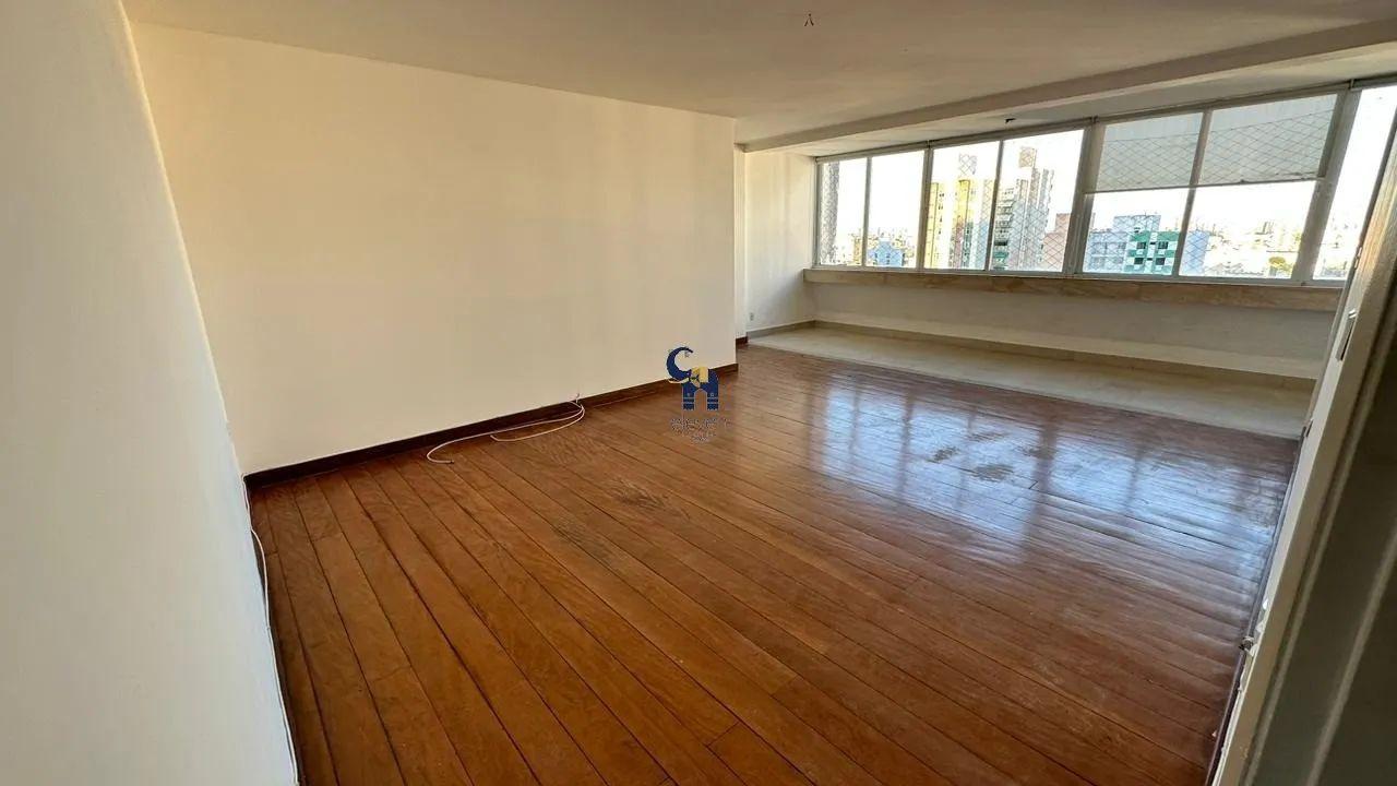 Apartamento à venda com 3 quartos, 157m² - Foto 8