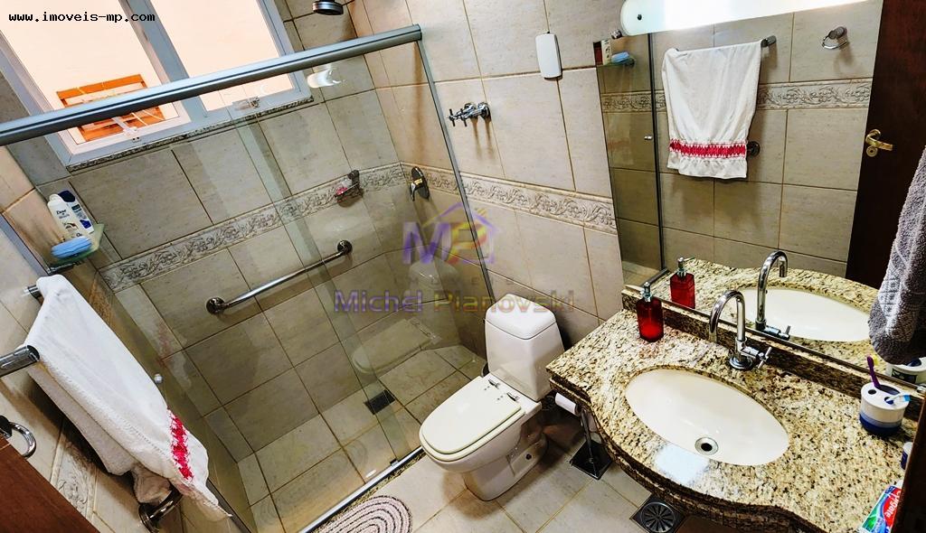 Casa de Condomínio à venda com 3 quartos, 360m² - Foto 13