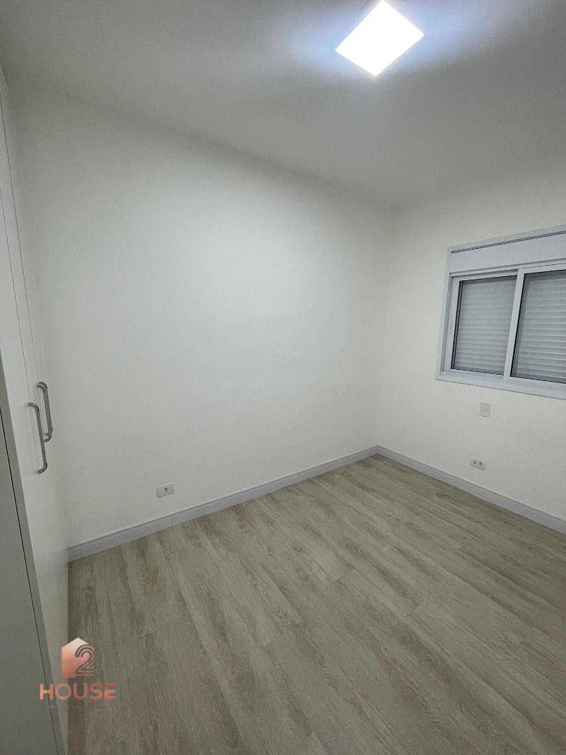 Apartamento para alugar com 3 quartos, 90m² - Foto 9