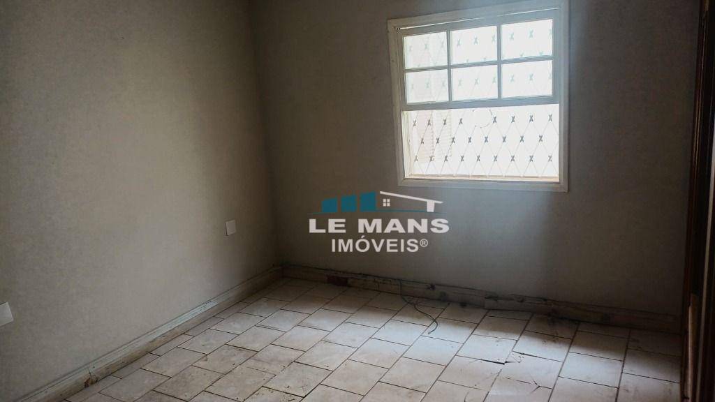 Casa à venda com 3 quartos, 196m² - Foto 15