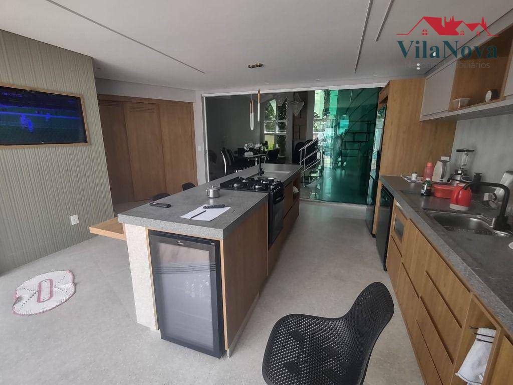 Casa de Condomínio à venda com 4 quartos, 305m² - Foto 14