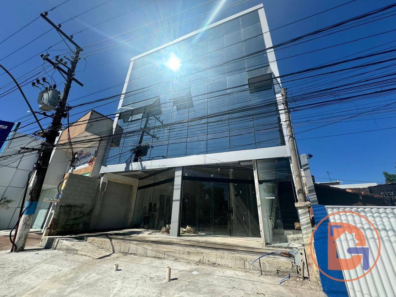 Loja-Salão para alugar, 240m² - Foto 1