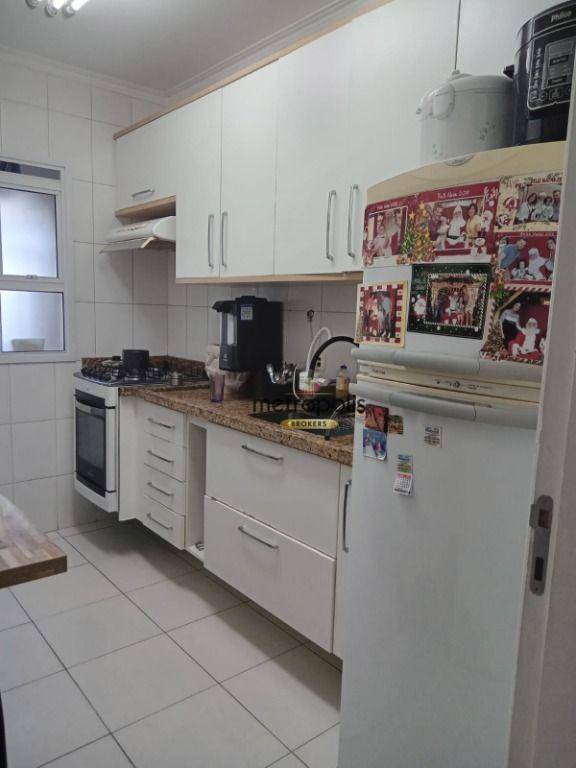 Apartamento à venda com 2 quartos, 69m² - Foto 3