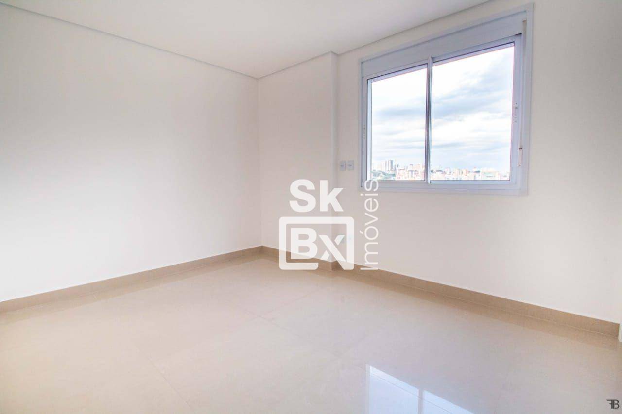 Apartamento à venda com 3 quartos, 131m² - Foto 18