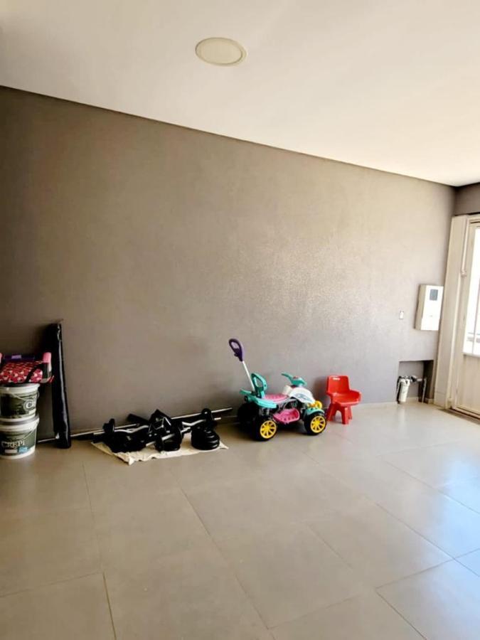 Casa à venda com 3 quartos, 171m² - Foto 4