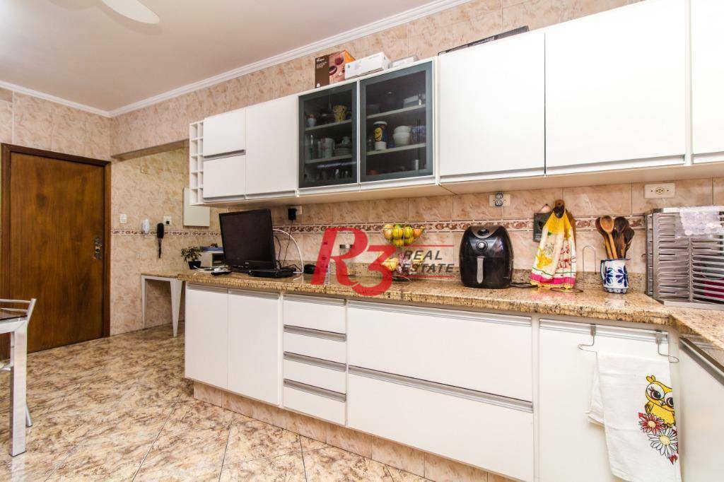 Apartamento à venda com 3 quartos, 142m² - Foto 4