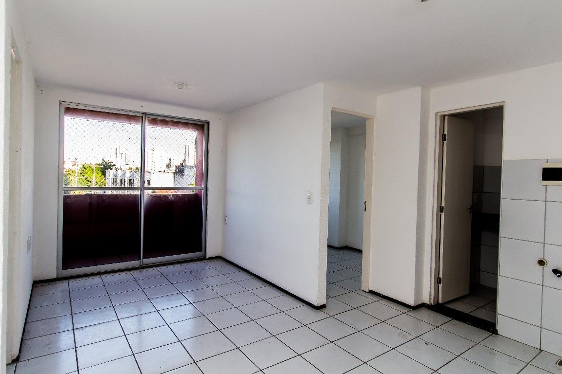 Apartamento para alugar com 2 quartos, 55m² - Foto 2