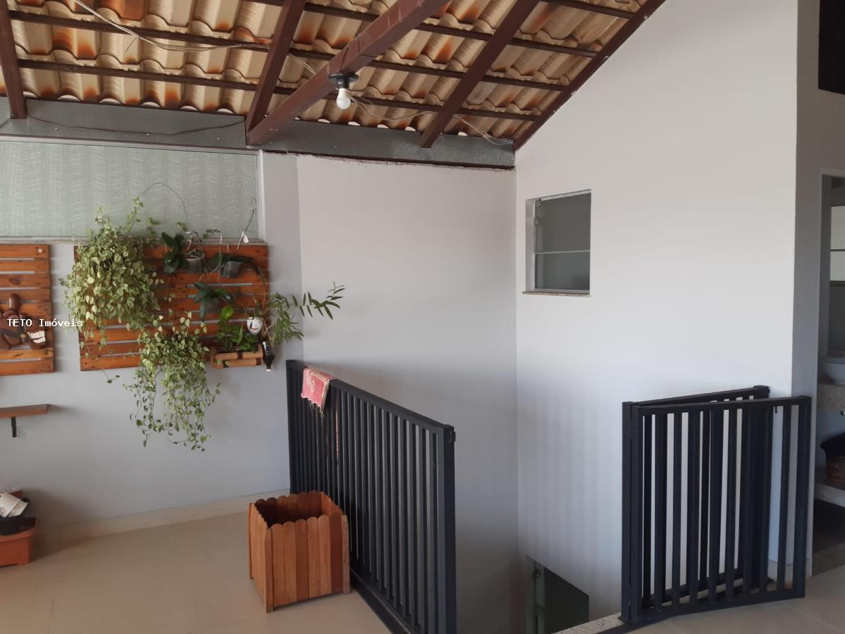 Casa à venda com 4 quartos, 206m² - Foto 18