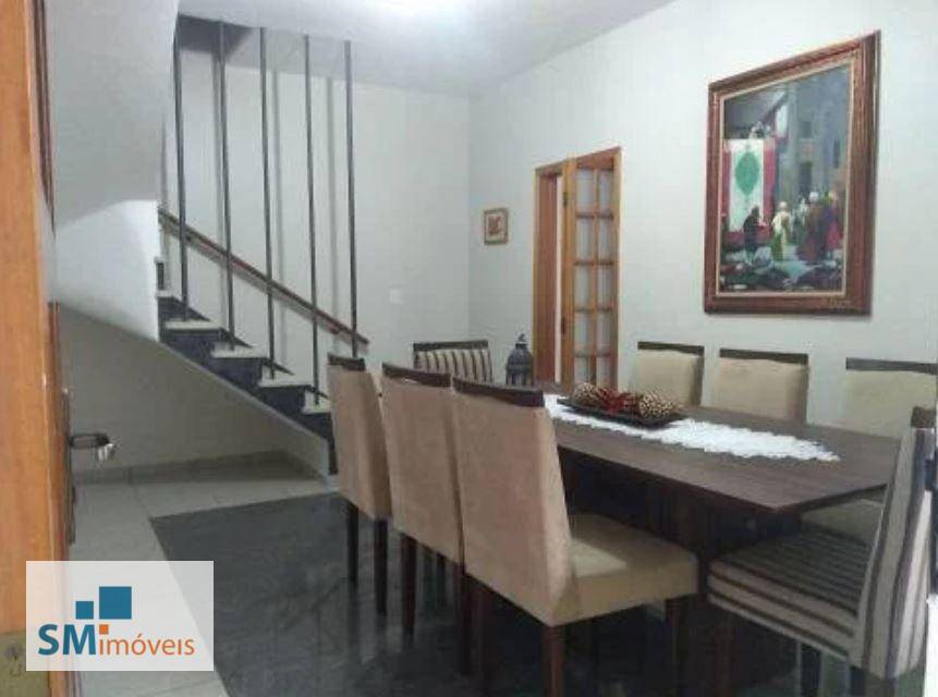 Sobrado à venda com 5 quartos, 210m² - Foto 2