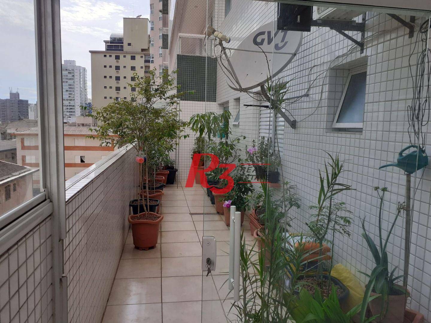 Apartamento à venda com 3 quartos, 145m² - Foto 3