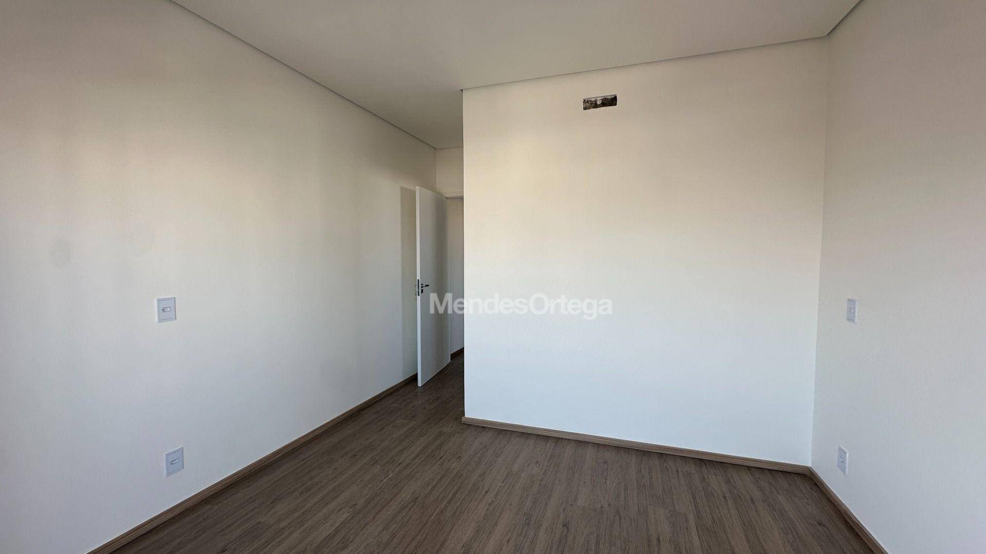 Apartamento à venda com 3 quartos, 112m² - Foto 10