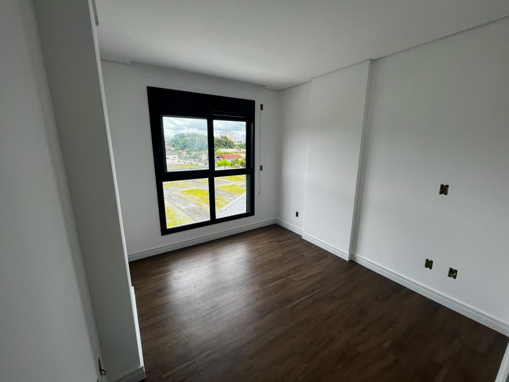 Apartamento à venda com 5 quartos, 104m² - Foto 13