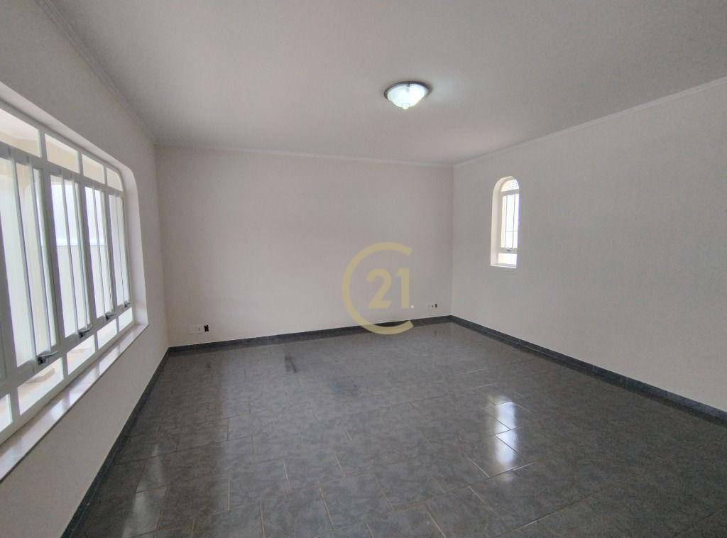 Casa à venda com 4 quartos, 260m² - Foto 10