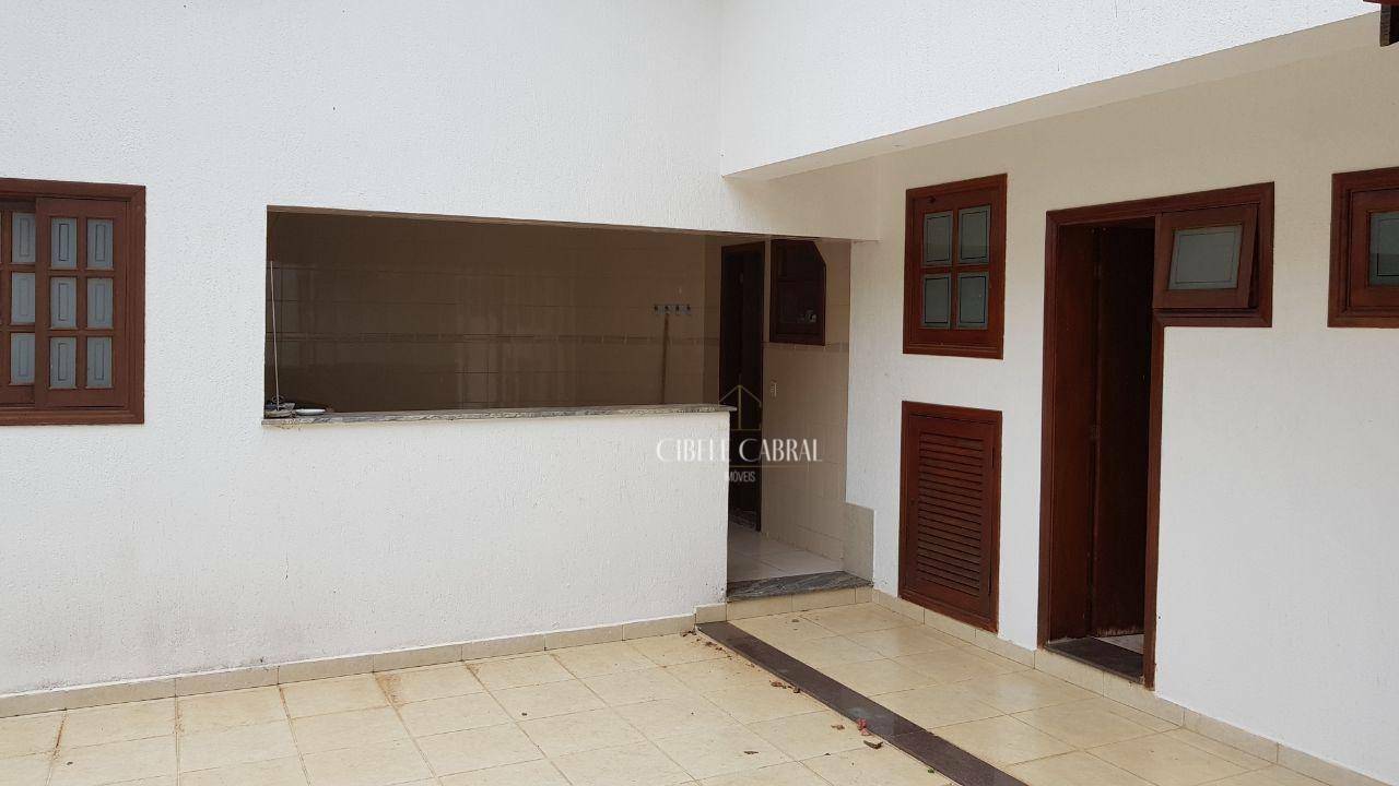 Casa de Condomínio para alugar com 4 quartos, 450m² - Foto 23