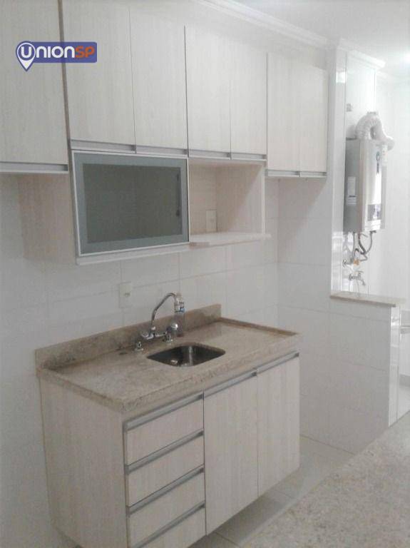 Apartamento à venda com 2 quartos, 64m² - Foto 7