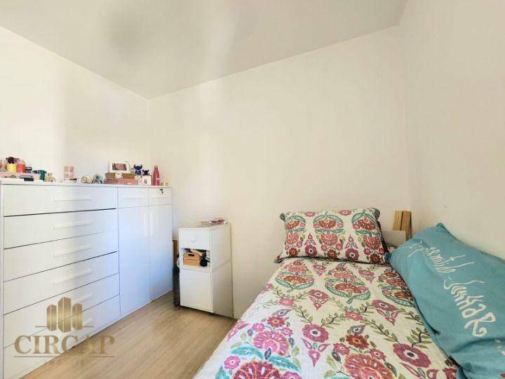 Apartamento à venda com 3 quartos, 107m² - Foto 13