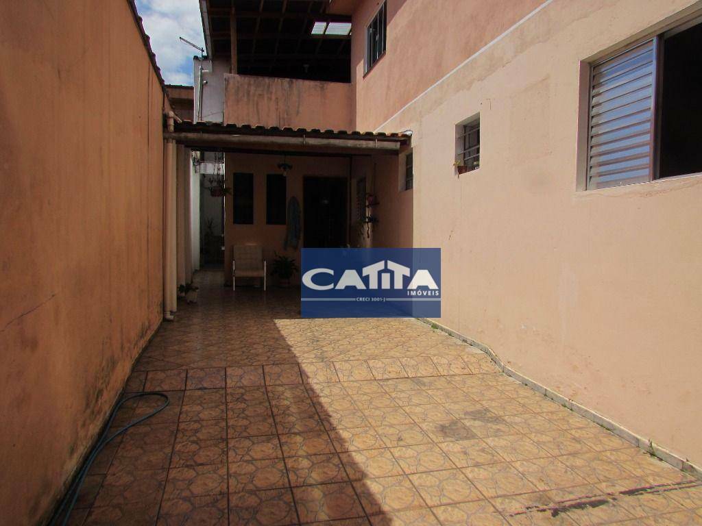 Casa à venda com 4 quartos, 200m² - Foto 18