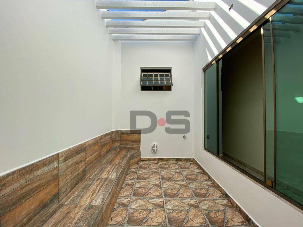 Casa à venda com 3 quartos, 120m² - Foto 8