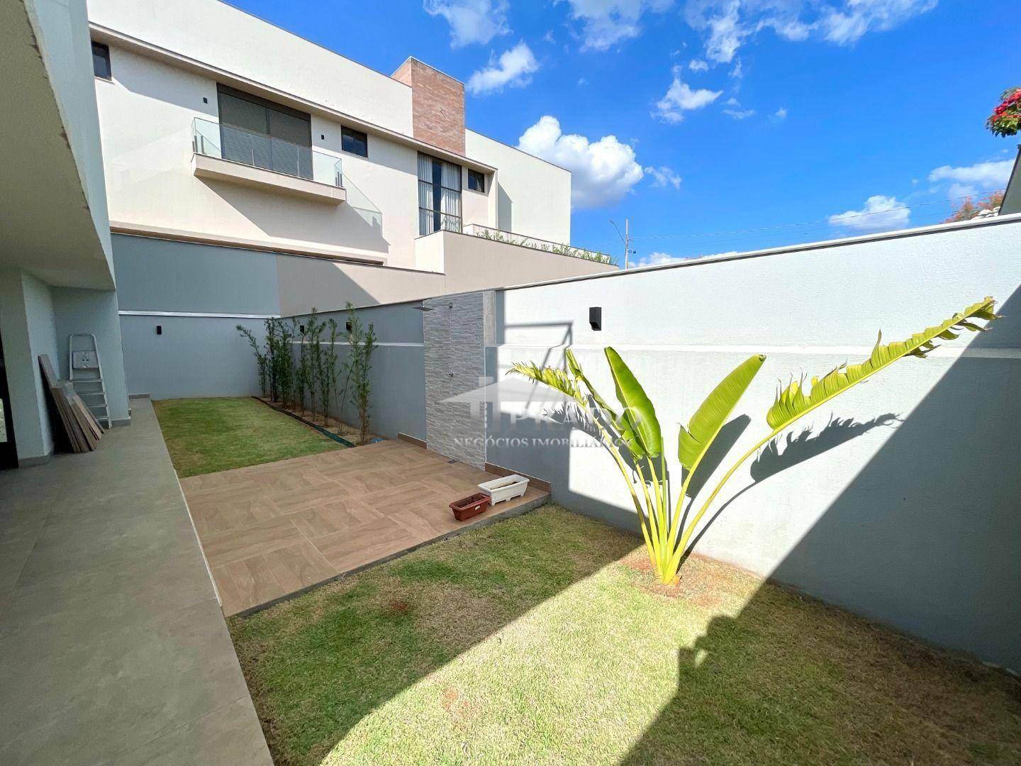Sobrado à venda com 3 quartos, 210m² - Foto 29