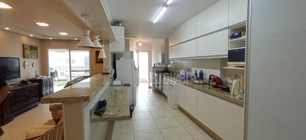 Apartamento à venda com 3 quartos, 154m² - Foto 25