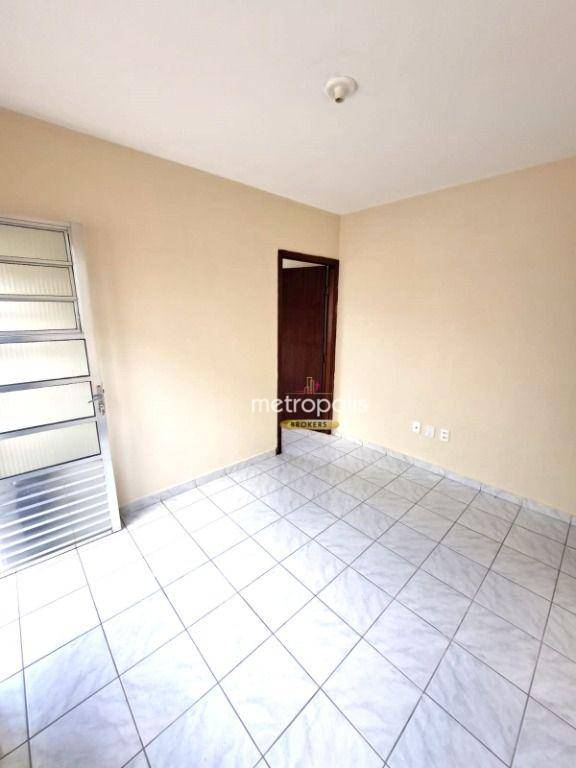 Casa para alugar com 1 quarto, 80m² - Foto 1