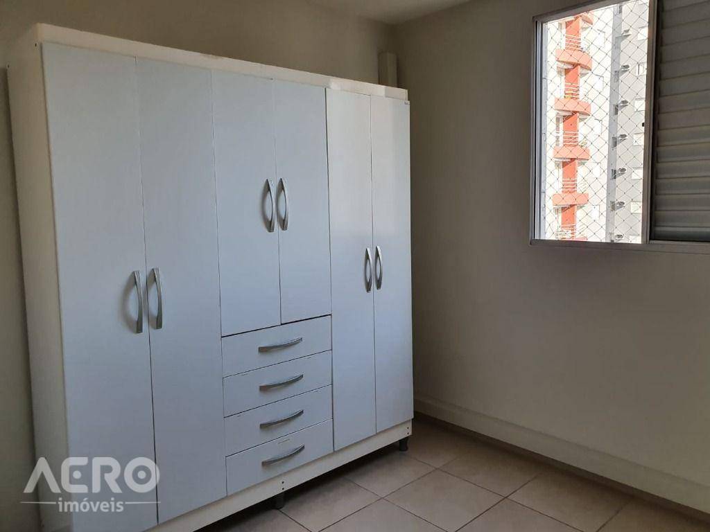 Apartamento para alugar com 2 quartos, 55m² - Foto 7