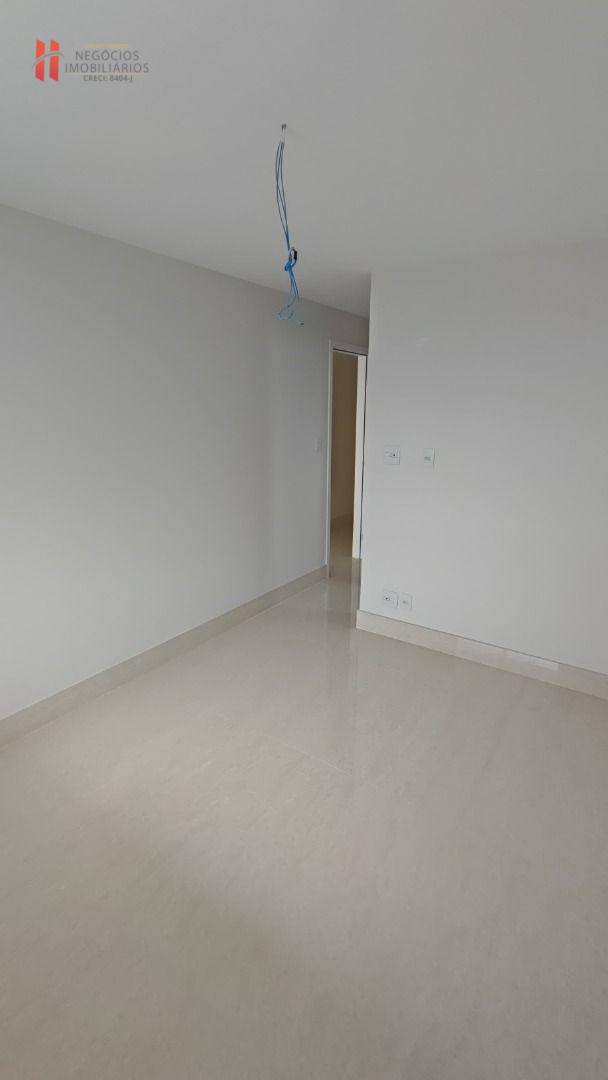 Apartamento à venda com 4 quartos, 195m² - Foto 48