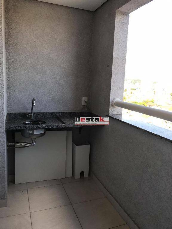 Apartamento à venda com 2 quartos, 60m² - Foto 2