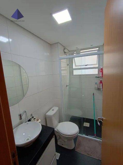 Apartamento à venda com 2 quartos, 44m² - Foto 13