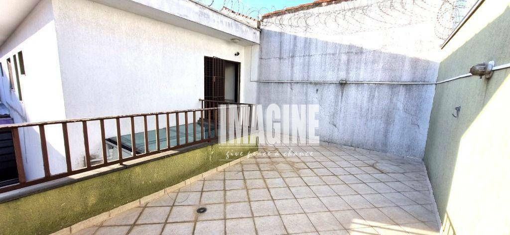 Sobrado à venda com 3 quartos, 230m² - Foto 12