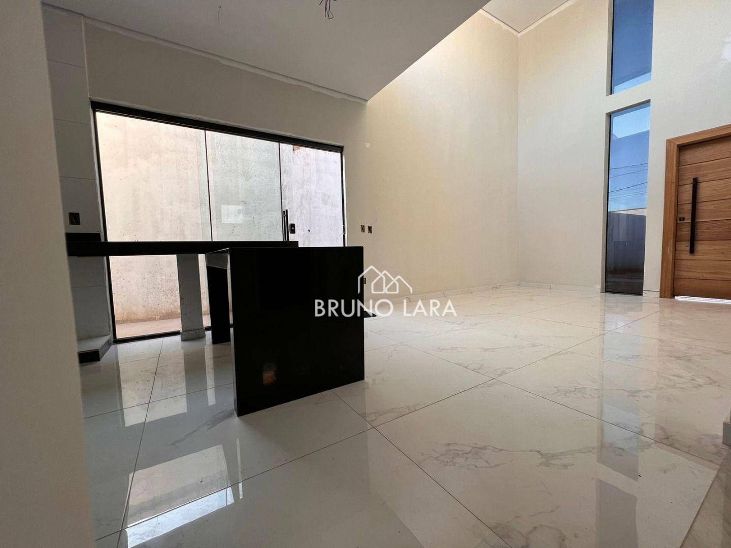 Casa à venda com 3 quartos, 180m² - Foto 4