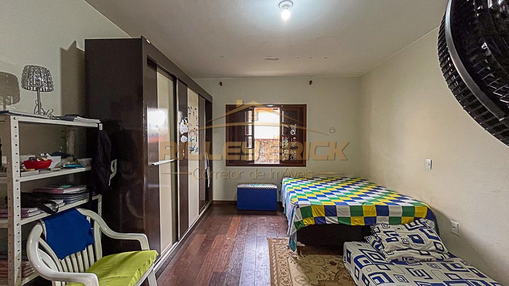 Casa à venda com 4 quartos, 414m² - Foto 27