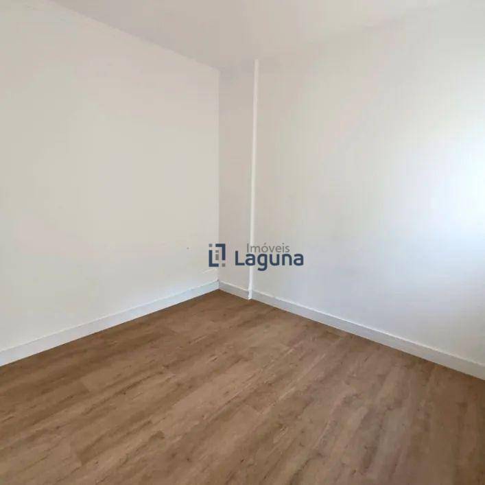 Apartamento à venda com 3 quartos - Foto 18