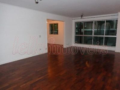 Apartamento à venda com 4 quartos, 230m² - Foto 1