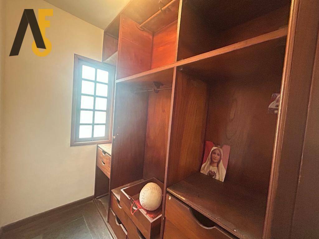 Casa à venda com 3 quartos, 400m² - Foto 17