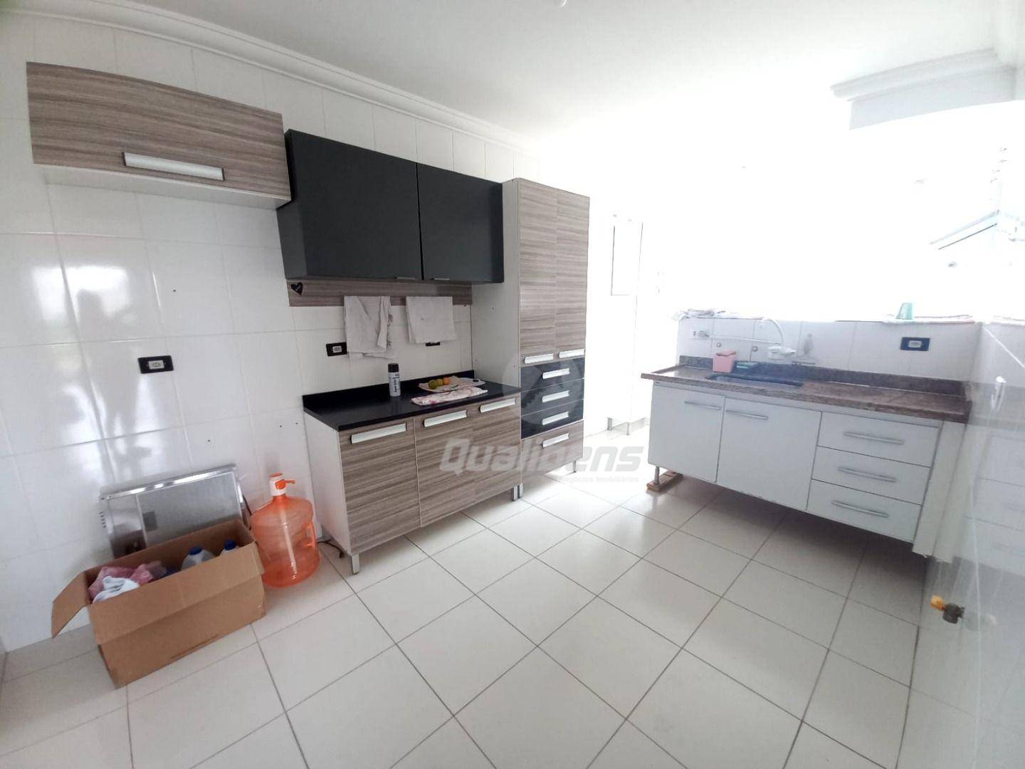 Apartamento à venda com 3 quartos, 93m² - Foto 4