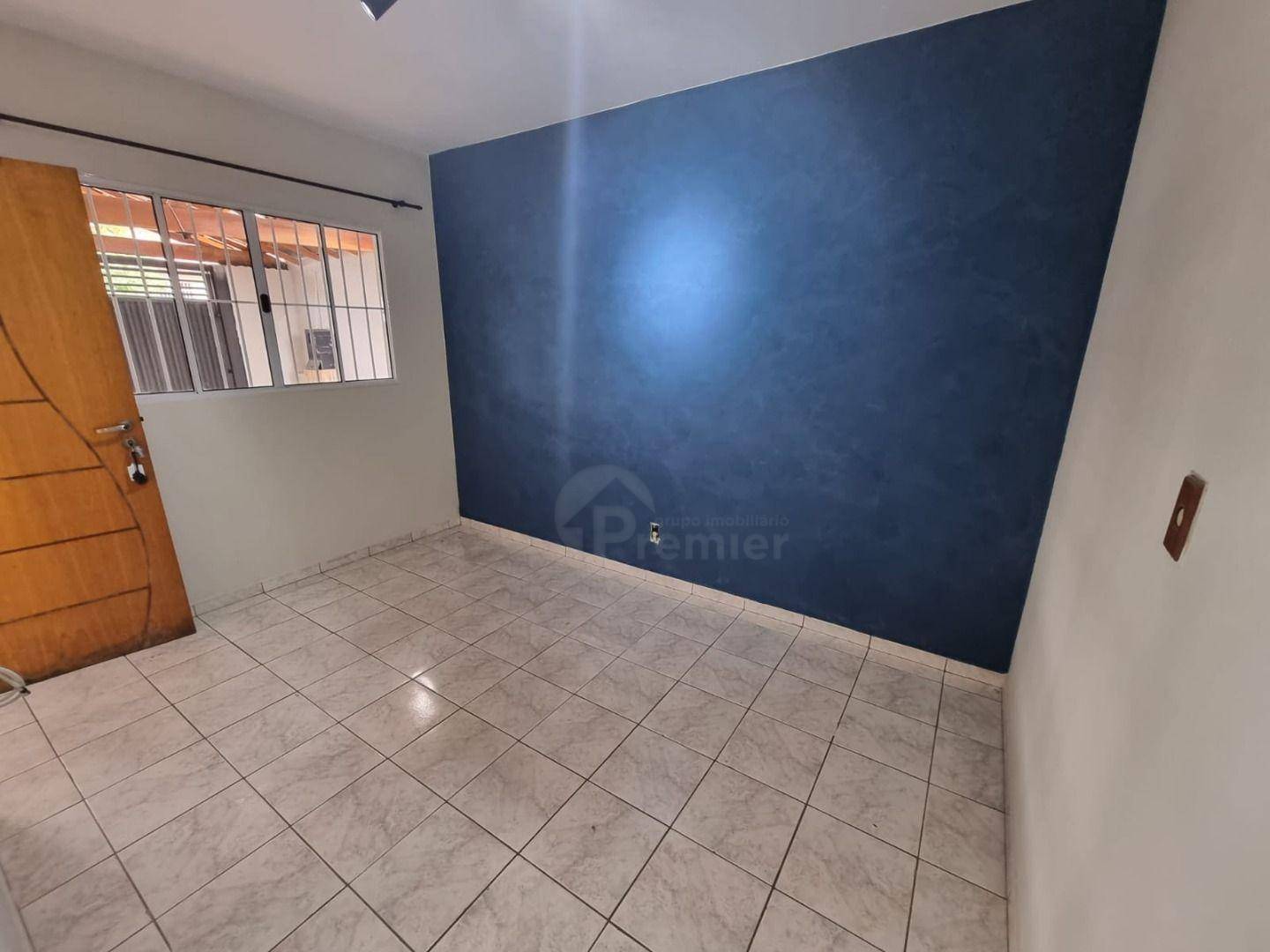 Casa à venda com 3 quartos, 90m² - Foto 4