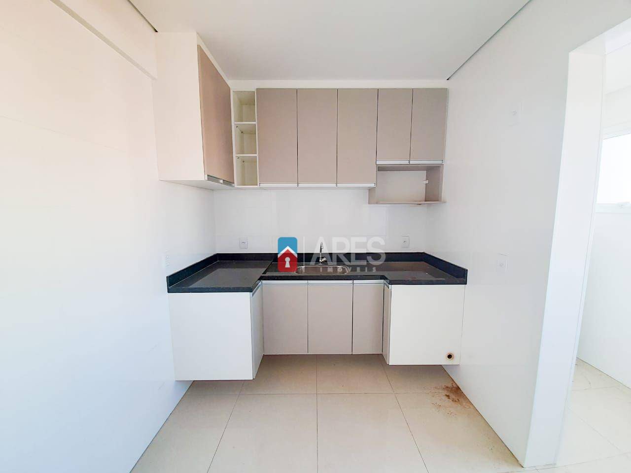 Apartamento para alugar com 3 quartos, 76m² - Foto 1