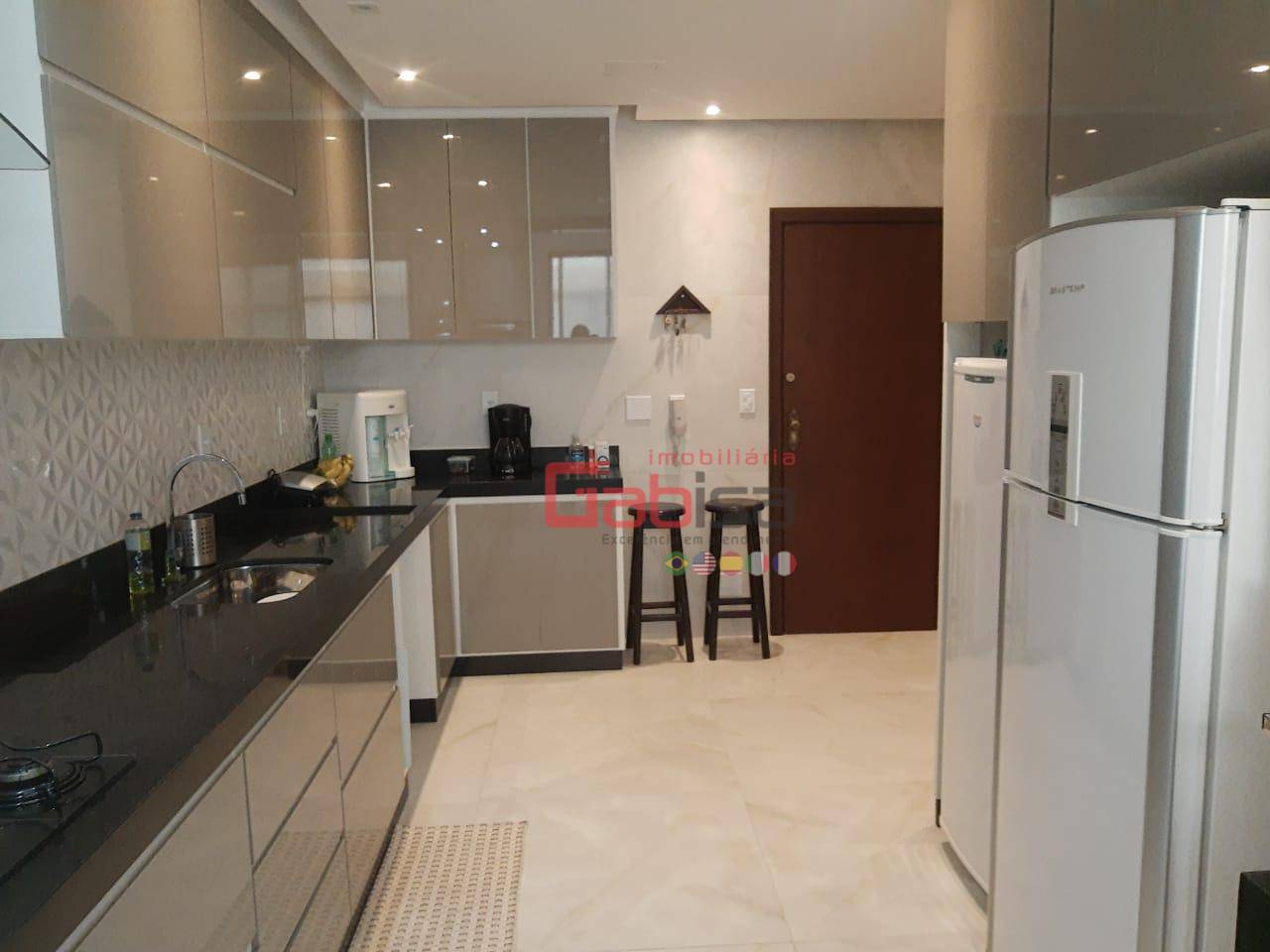 Apartamento à venda com 3 quartos, 170m² - Foto 5