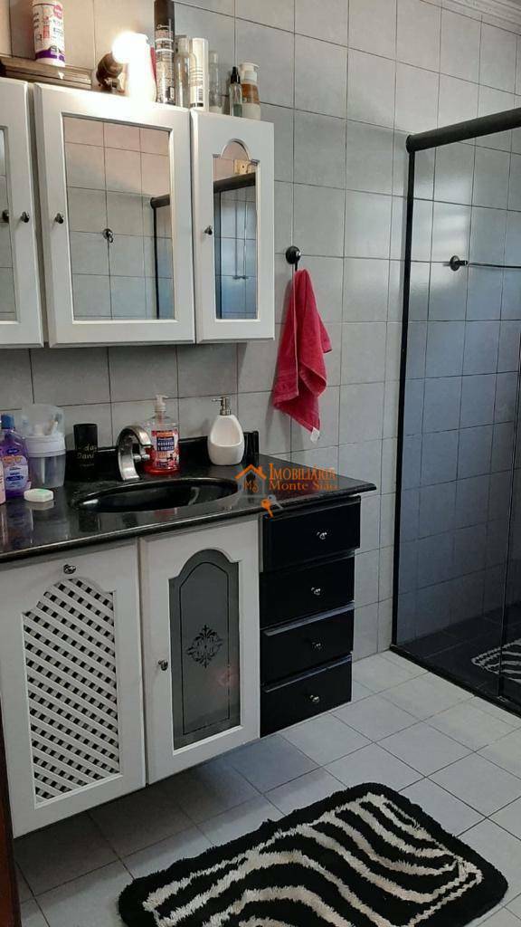 Sobrado à venda com 6 quartos, 257m² - Foto 20