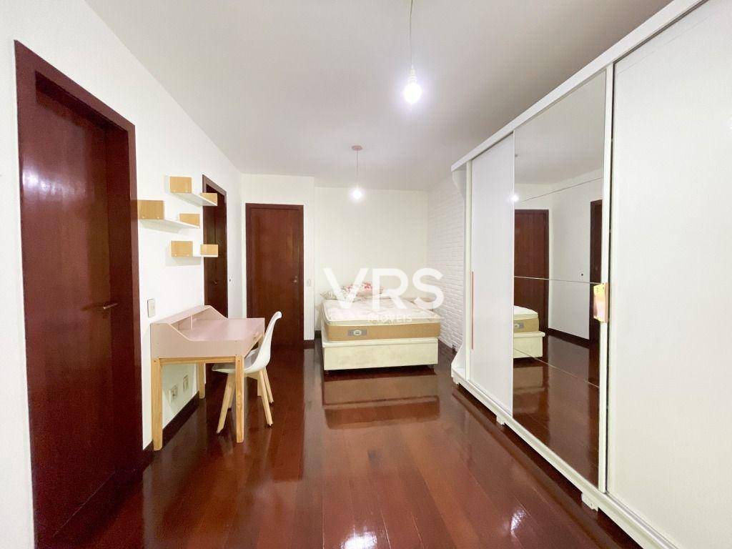 Casa de Condomínio à venda com 5 quartos, 258m² - Foto 27