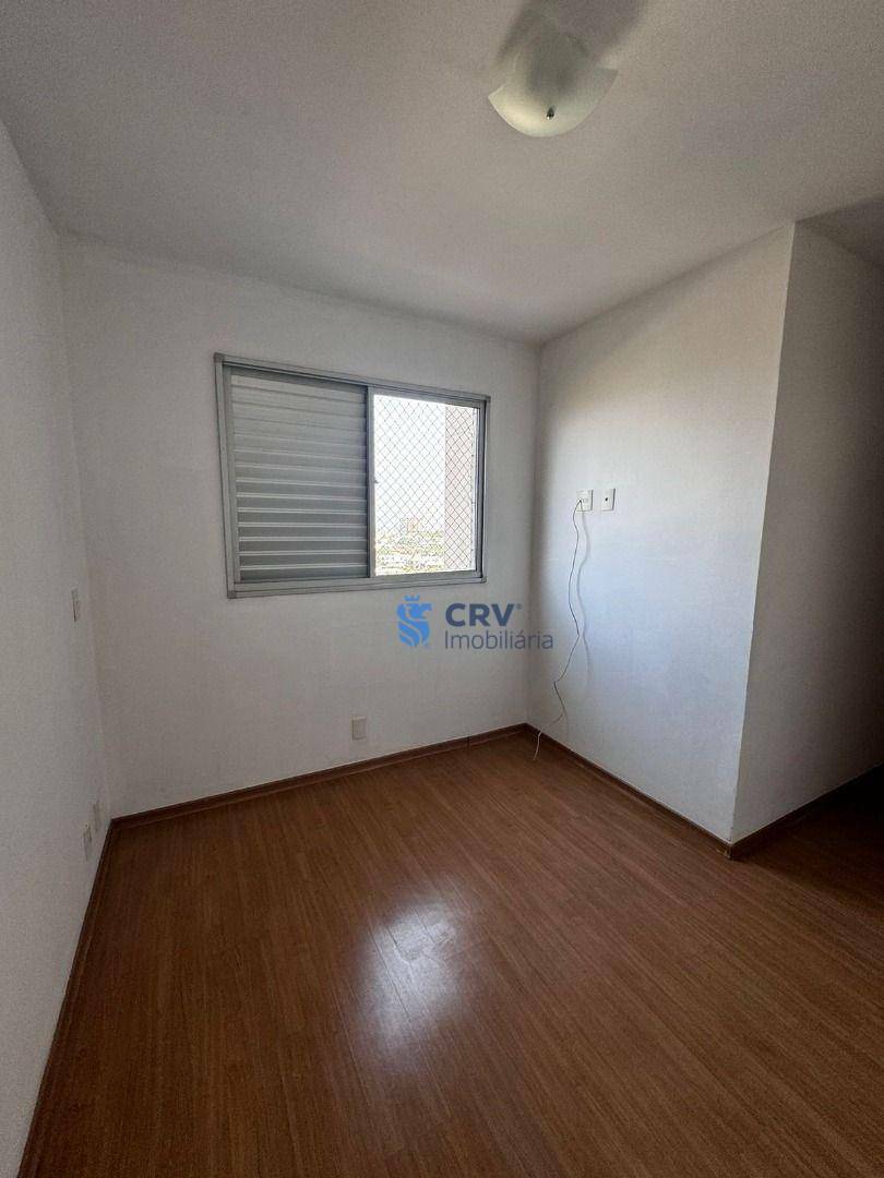 Apartamento para alugar com 3 quartos, 75m² - Foto 8