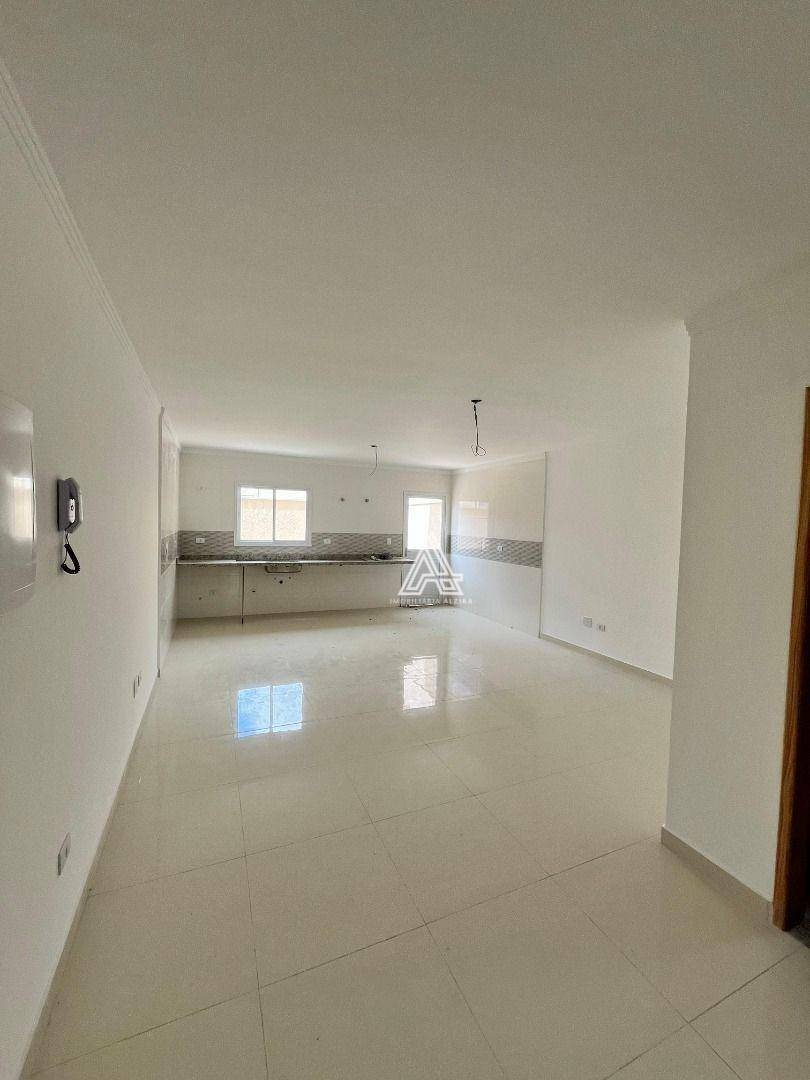 Sobrado à venda com 3 quartos, 215m² - Foto 2